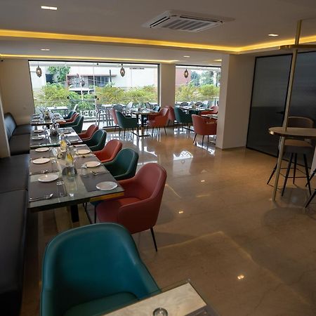 Vrr Astoria Hotel & Convention Center Bangalore Exterior photo
