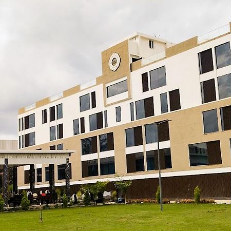 Vrr Astoria Hotel & Convention Center Bangalore Exterior photo