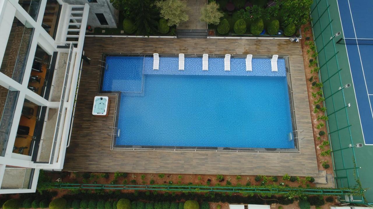 Vrr Astoria Hotel & Convention Center Bangalore Exterior photo