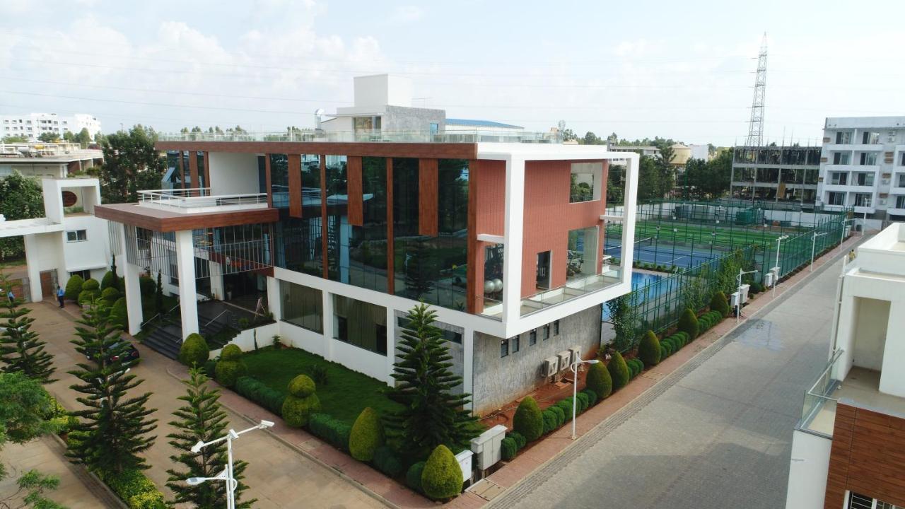 Vrr Astoria Hotel & Convention Center Bangalore Exterior photo